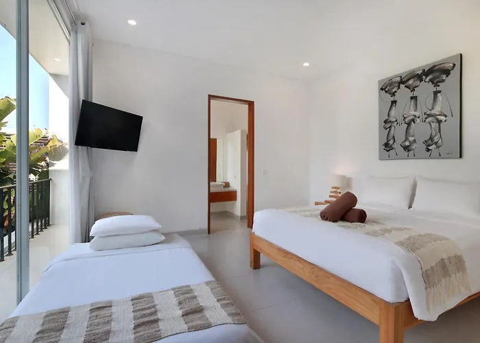 Villa Indaros *